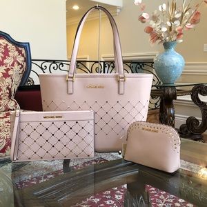 Authentic Michael Kors handbag&wristlet&case